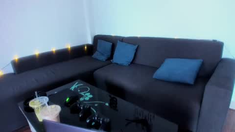 Snapshot of orlando__bloom chatting on 5, 3, 2025 Fansly and Instagram - online show from 5, 3, 2025