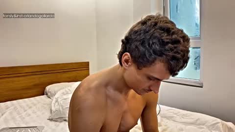 Snapshot of orlando__bloom chatting on 16, 10, 2025 Fansly and Instagram - online show from 16, 10, 2025