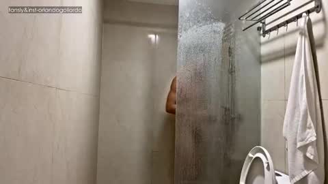 Snapshot of orlando__bloom chatting on 22, 10, 2025 Fansly and Instagram - online show from 22, 10, 2025