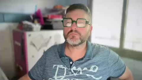 Snapshot of oscarbcncat chatting on 15, 6, 2026 oscarbcncat online show from 15, 6, 2026