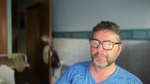 Snapshot of oscarbcncat chatting on 6, 7, 2026 oscarbcncat online show from 6, 7, 2026