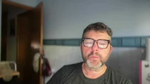 Snapshot of oscarbcncat chatting on 8, 7, 2026 oscarbcncat online show from 8, 7, 2026