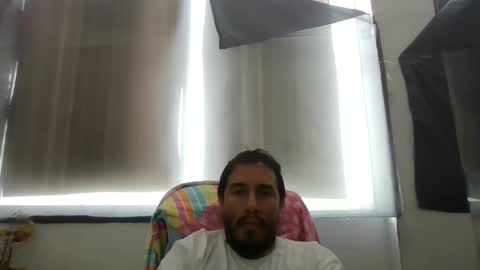 Snapshot of oscaryn_martell chatting on 12, 10, 2025 oscaryn_martell online show from 12, 10, 2025