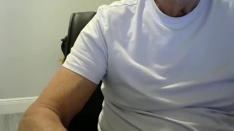 Snapshot of ossibottom chatting on 17, 1, 2026 Ossi online show from 17, 1, 2026