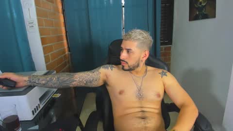 Snapshot of ostin_big09 chatting on 18, 12, 2024 Instagram ostin big09--------- online show from 18, 12, 2024