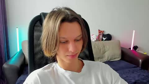 Ostin online show from 11, 4, 2026