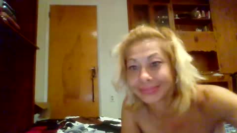 Snapshot of otherroomladycc chatting on 8, 9, 2025 otherroomladycc online show from 8, 9, 2025