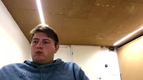 outflayd online show from 16, 12, 2025