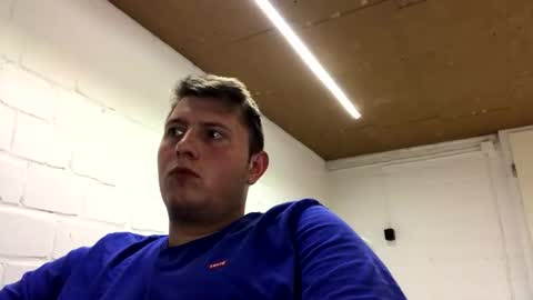 outflayd online show from 22, 4, 2026