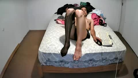 Snapshot of outtamatik chatting on 11, 3, 2025 G online show from 11, 3, 2025