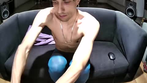 Snapshot of outtamatik chatting on 23, 9, 2025 G online show from 23, 9, 2025