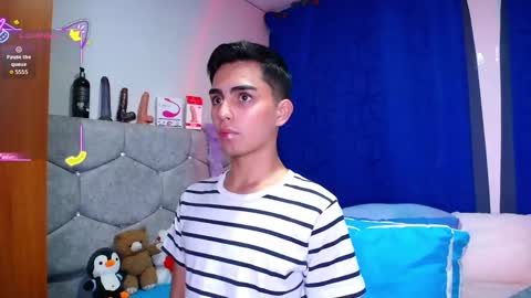 Owen  Independent model  online show from 15, 9, 2025