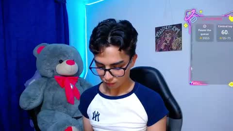 Owen  Independent model  online show from 14, 5, 2026