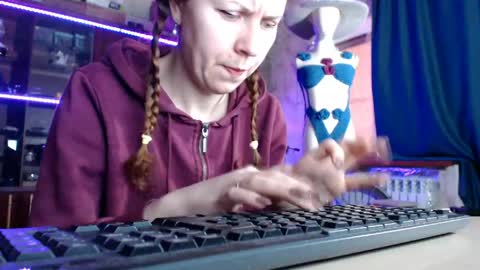 Snapshot of pa1e_pr1ncess chatting on 26, 4, 2026 Ella online show from 26, 4, 2026