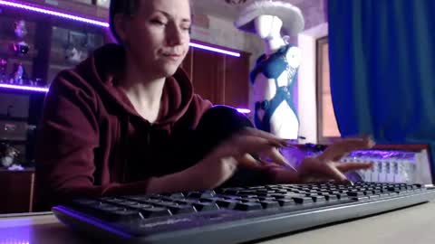Snapshot of pa1e_pr1ncess chatting on 6, 5, 2026 Ella online show from 6, 5, 2026