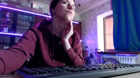 Snapshot of pa1e_pr1ncess chatting on 21, 5, 2026 Ella online show from 21, 5, 2026