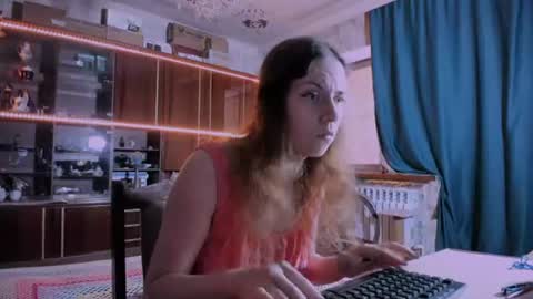 Snapshot of pa1e_pr1ncess chatting on 23, 6, 2026 Ella online show from 23, 6, 2026