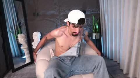 Snapshot of pablo_russoo chatting on 23, 4, 2026 pablo online show from 23, 4, 2026