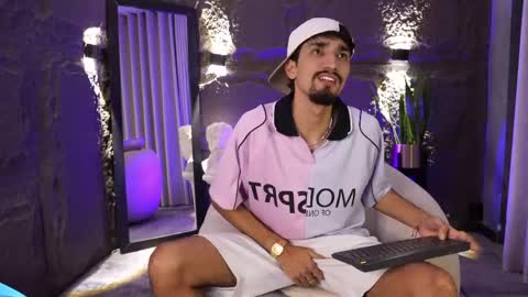 Snapshot of pablo_russoo chatting on 28, 4, 2026 pablo online show from 28, 4, 2026