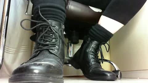 Pablo Meness online show from 4, 3, 2025