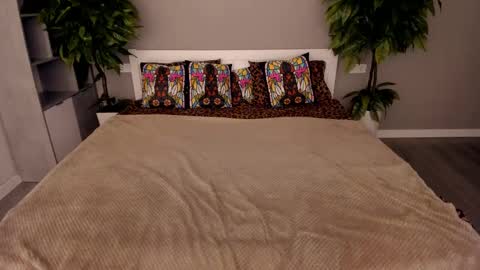 Paige online show from 4, 12, 2025