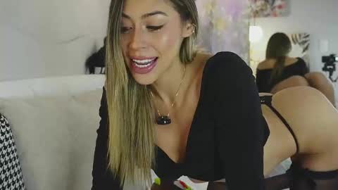 Palmer Joness online show from 4, 10, 2025