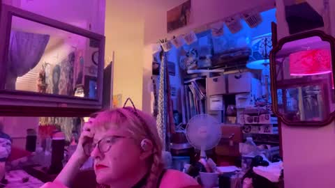 pamelacameltoe online show from 6, 10, 2025