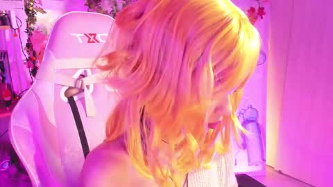 Snapshot of pamiruss0_ chatting on 4, 2, 2026 Instagram Thanks to Deathmemor for being a constant fan for 6 months really thank you very much online show from 4, 2, 2026