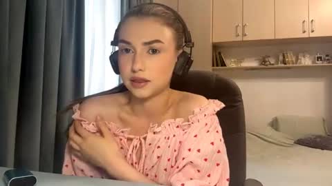 Lia online show from 19, 6, 2026