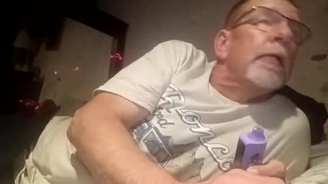 a online show from 25, 10, 2025