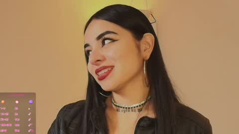 PAOLA IM INDEPENDENT MODEL online show from 4, 6, 2026