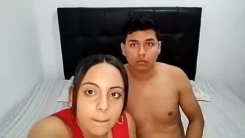 Paola 23 and Andres 25 online show from 12, 2, 2025