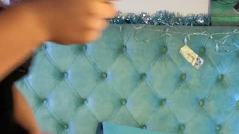 Paola Lyon online show from 8, 1, 2026