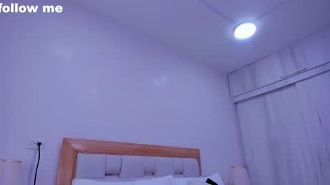 Paola  online show from 6, 2, 2025