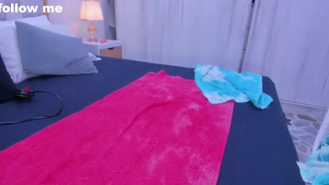 Paola  online show from 12, 2, 2025