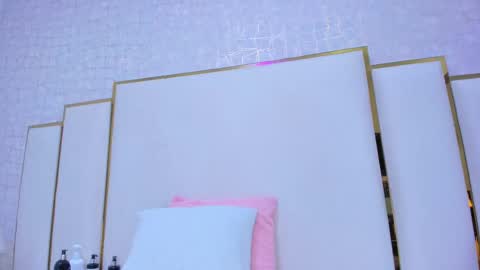 Paola  online show from 27, 9, 2025