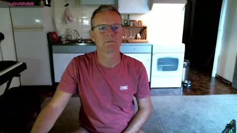 Snapshot of papa_show chatting on 9, 12, 2024 papa_show online show from 9, 12, 2024