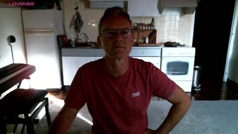 Snapshot of papa_show chatting on 13, 12, 2024 papa_show online show from 13, 12, 2024