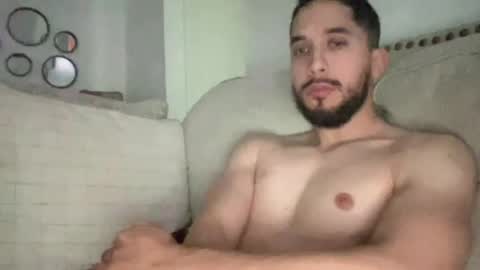 papicubano_guapo23cm online show from 13, 4, 2026