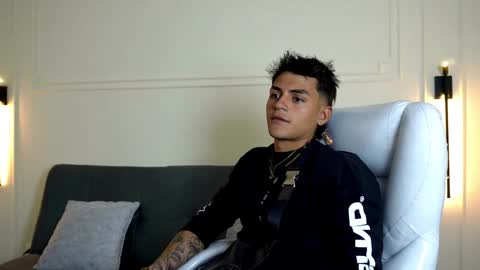 Ryan And Casper online show from 8, 2, 2025