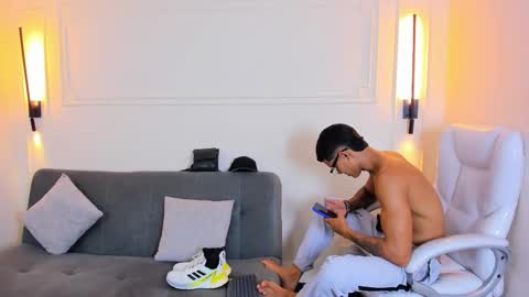 Ryan And Casper online show from 8, 1, 2026