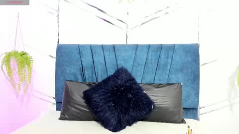 paris_evans_01 online show from 12, 1, 2026