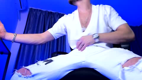 Paris online show from 8, 12, 2024