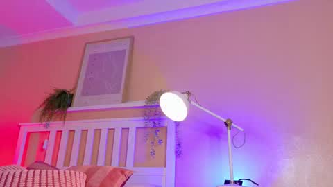 PARIS online show from 28, 2, 2026