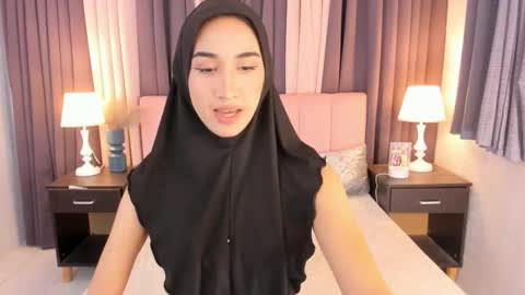 parismilker online show from 1, 2, 2026