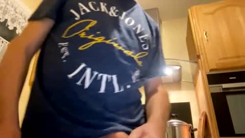 pascalou02 online show from 16, 12, 2025