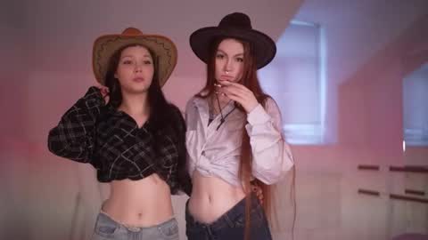 Snapshot of passi0nfruit_ chatting on 7, 11, 2025 Kelly online show from 7, 11, 2025