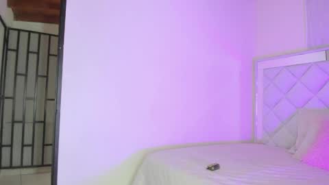 passionfruitx2 online show from 1, 4, 2026