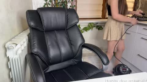 Andreea online show from 2, 1, 2025