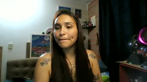 Snapshot of pau_cat chatting on 15, 6, 2026 Pau online show from 15, 6, 2026